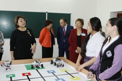 ҚР Парламенті Сенатының депутаты Бірғаным Әйтімова  – гимназияда