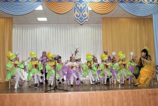 «Әнші балапан» сайысында гимназия жеңіс тұғырынан көрінді