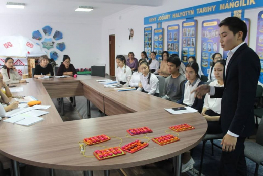 8-11 сынып оқушыларының ғылыми жобалар конкурсының қалалық кезені өтті