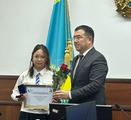“Тәуелсіздік ұланы” төсбелгісінің иегері