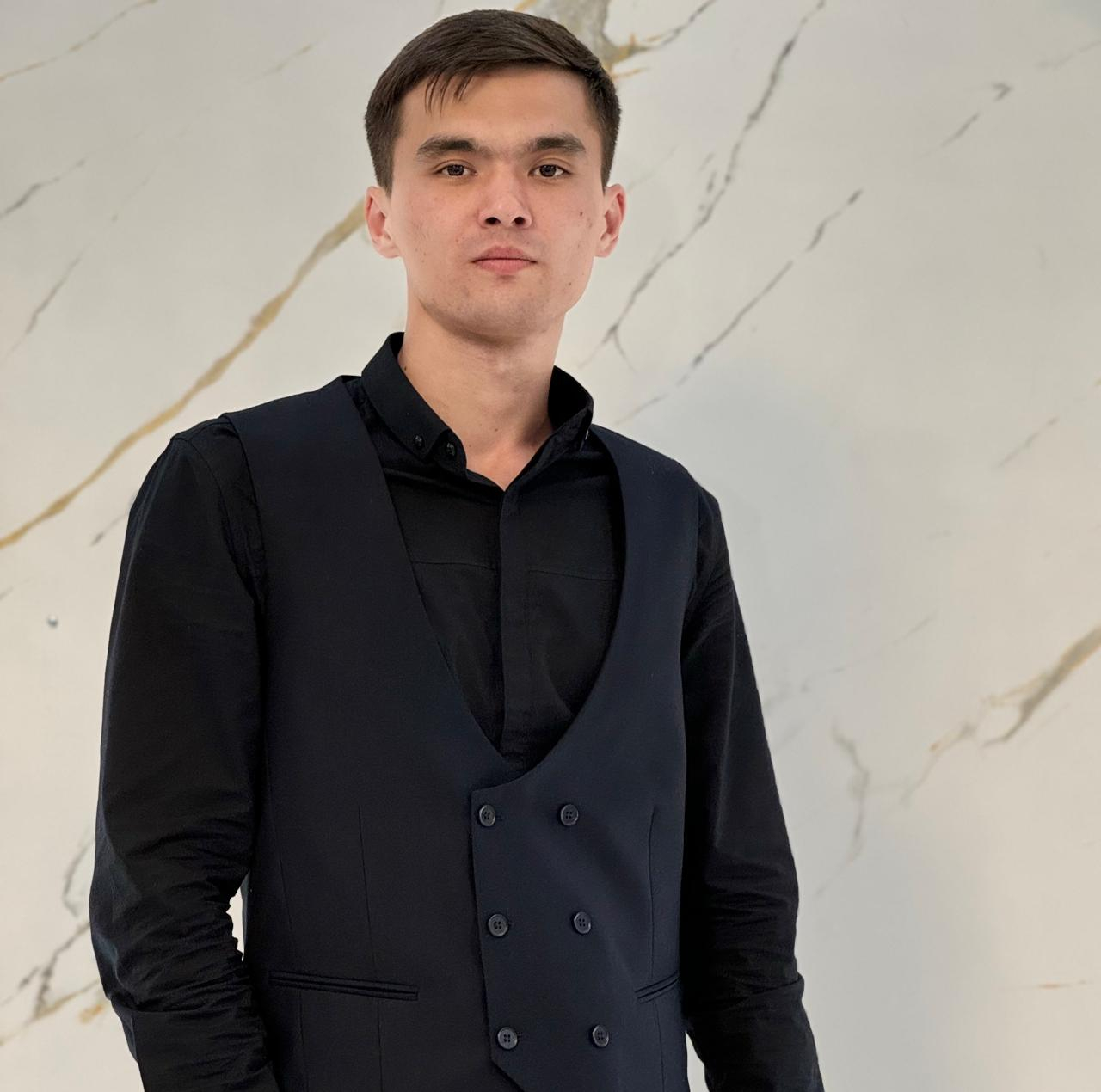 Гимназия ұстазы «Uzdik IT Ustaz» турнирінің жеңімпазы